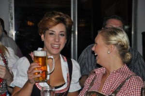 2012-09-2222-03-51PaulanerParty